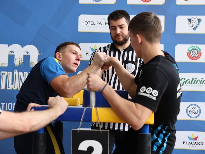 Чемпіонат м. Львова з армрестлінгу серед школярів