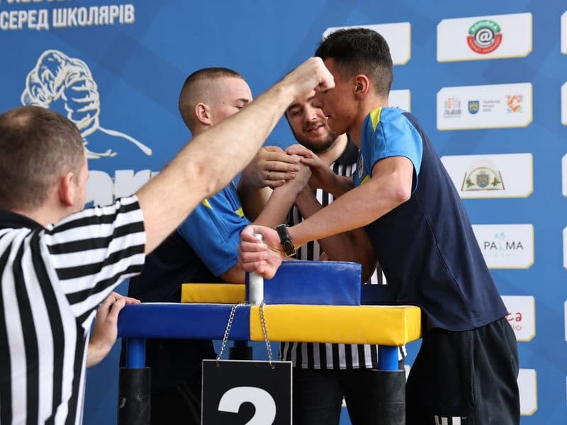 Чемпіонат м. Львова з армрестлінгу серед школярів