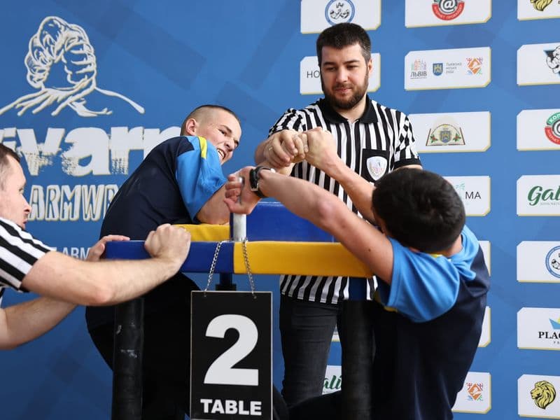 Чемпіонат м. Львова з армрестлінгу серед школярів