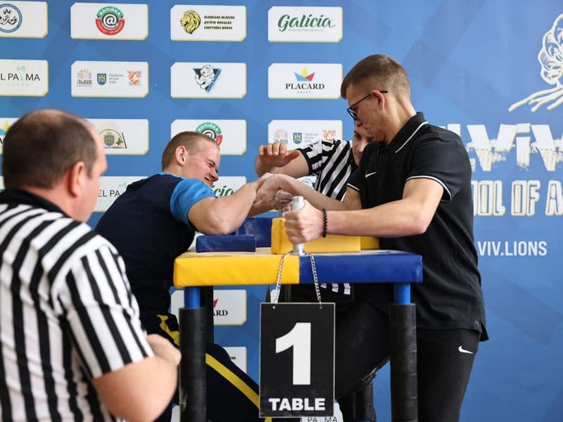 Чемпіонат м. Львова з армрестлінгу серед школярів