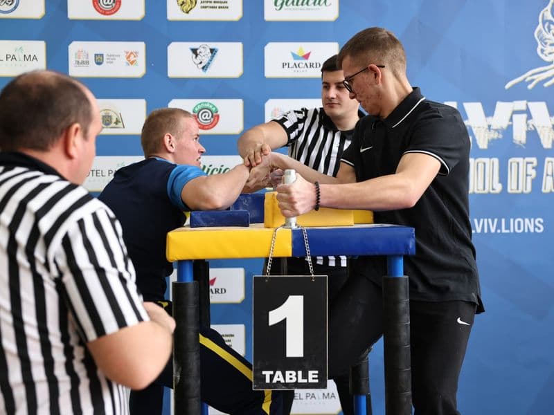 Чемпіонат м. Львова з армрестлінгу серед школярів