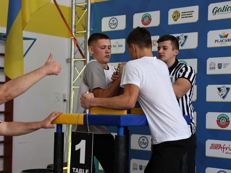 Чемпіонат м. Львова з армрестлінгу серед школярів