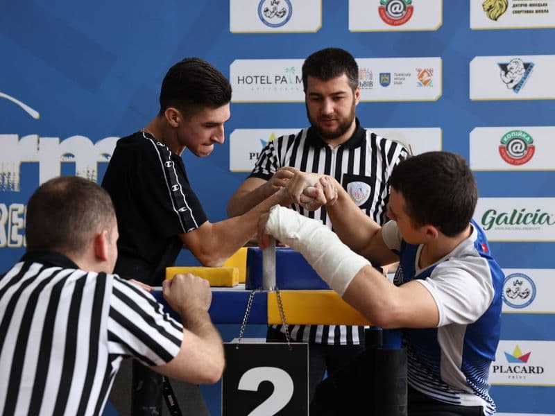 Чемпіонат м. Львова з армрестлінгу серед школярів