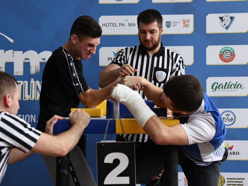 Чемпіонат м. Львова з армрестлінгу серед школярів