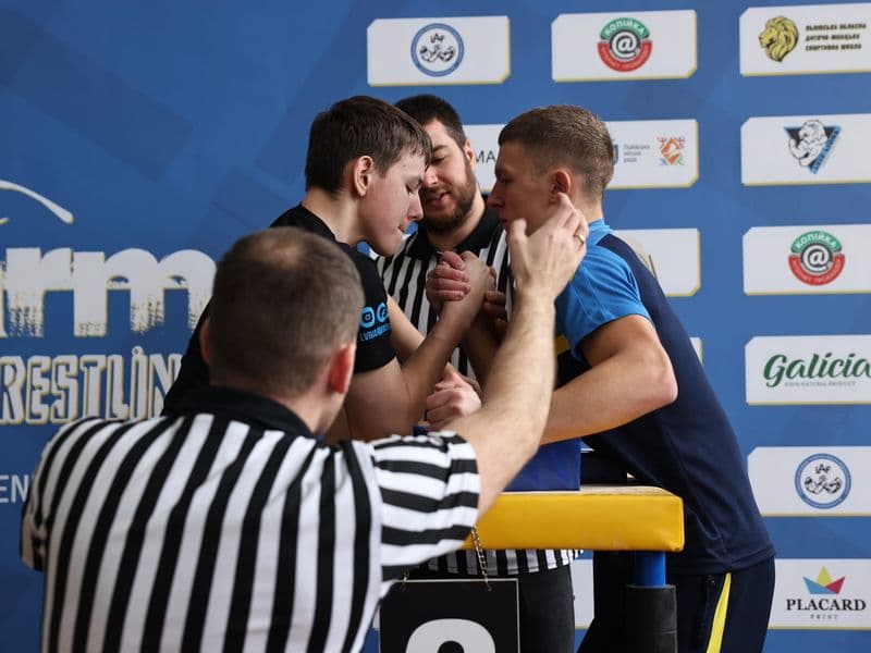 Чемпіонат м. Львова з армрестлінгу серед школярів