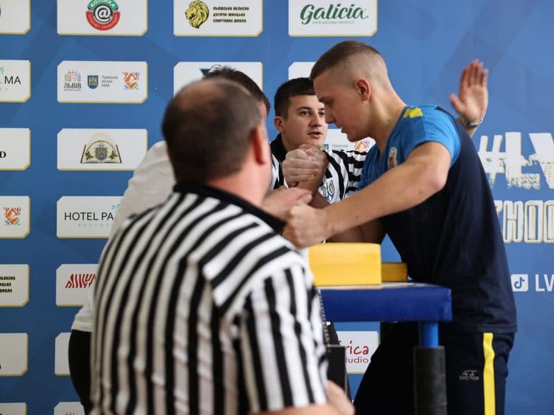 Чемпіонат м. Львова з армрестлінгу серед школярів