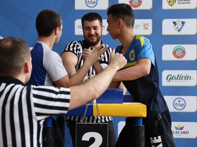 Чемпіонат м. Львова з армрестлінгу серед школярів