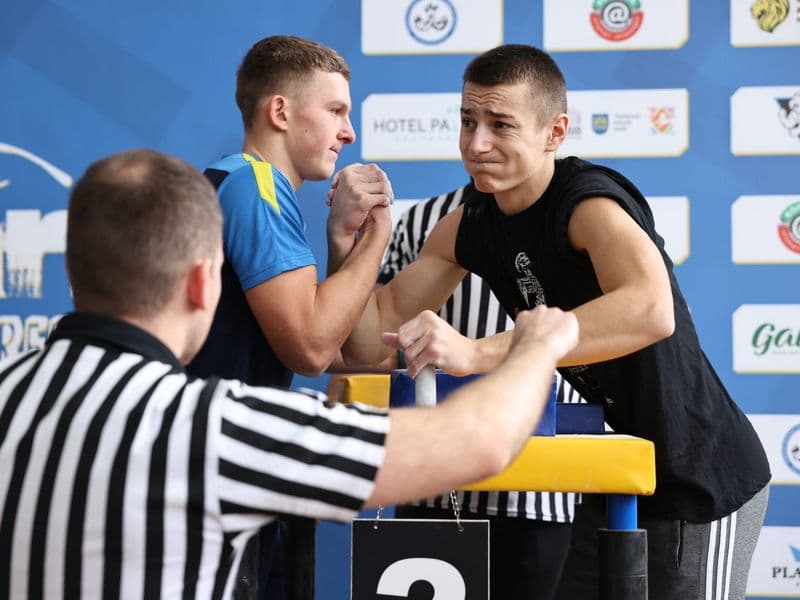 Чемпіонат м. Львова з армрестлінгу серед школярів