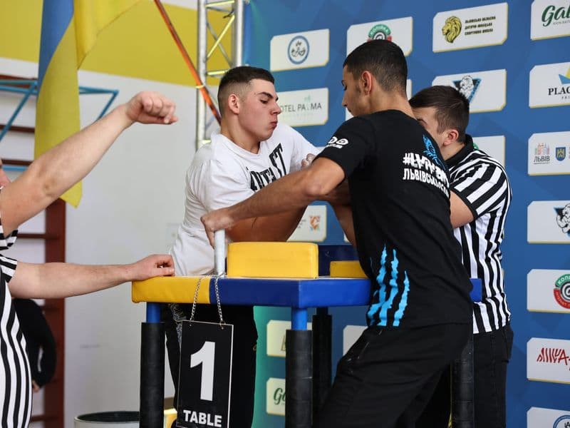 Чемпіонат м. Львова з армрестлінгу серед школярів