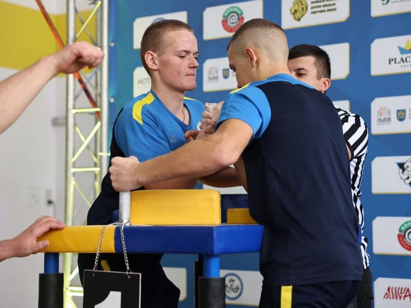 Чемпіонат м. Львова з армрестлінгу серед школярів