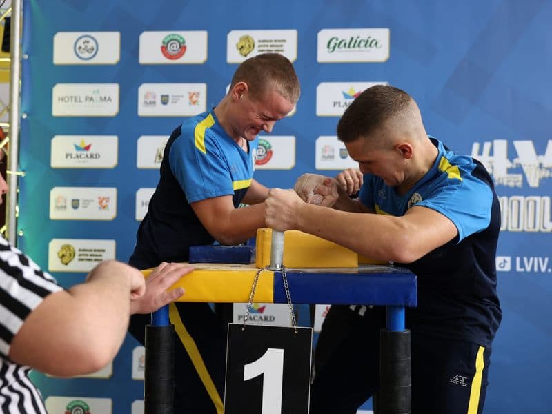 Чемпіонат м. Львова з армрестлінгу серед школярів