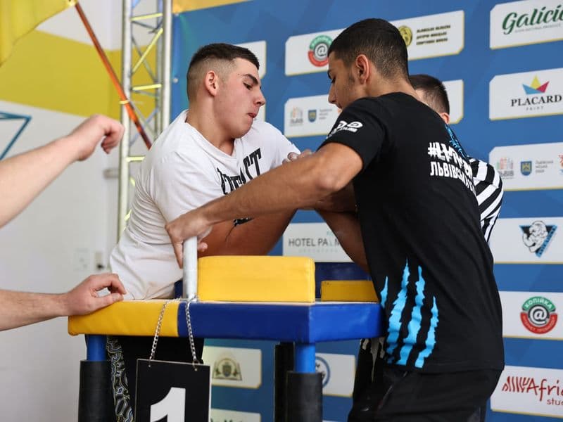 Чемпіонат м. Львова з армрестлінгу серед школярів