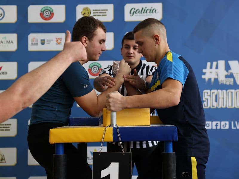 Чемпіонат м. Львова з армрестлінгу серед школярів