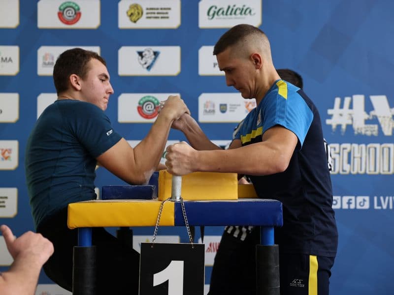 Чемпіонат м. Львова з армрестлінгу серед школярів