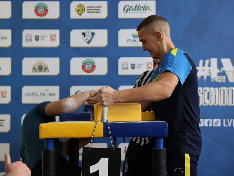 Чемпіонат м. Львова з армрестлінгу серед школярів