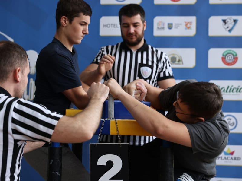 Чемпіонат м. Львова з армрестлінгу серед школярів