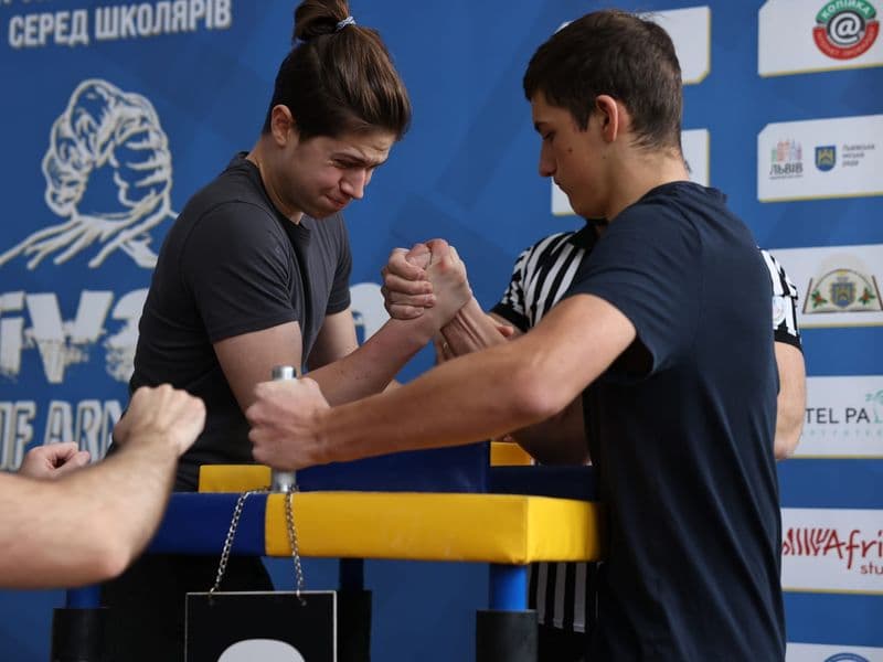 Чемпіонат м. Львова з армрестлінгу серед школярів