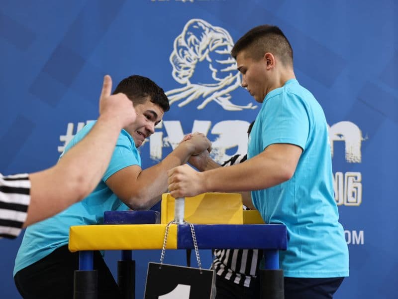 Чемпіонат м. Львова з армрестлінгу серед школярів