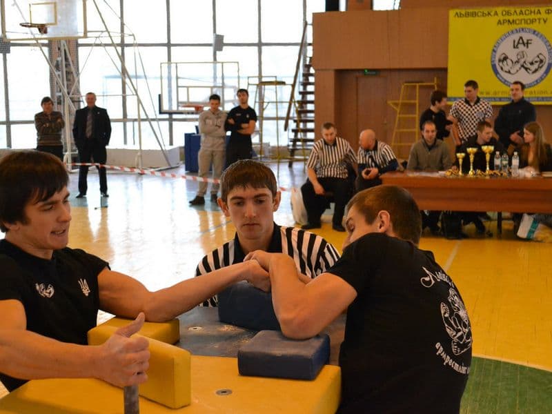 Чемпіонат Львівської області серед дорослих 2013