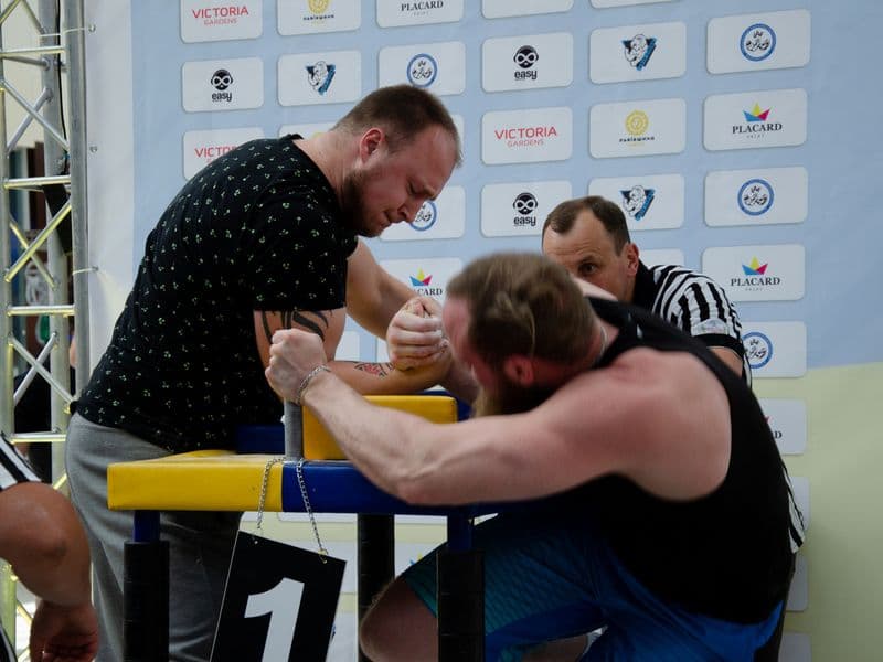 Благодійний турнір з армрестлінгу на підтримку ЗСУ