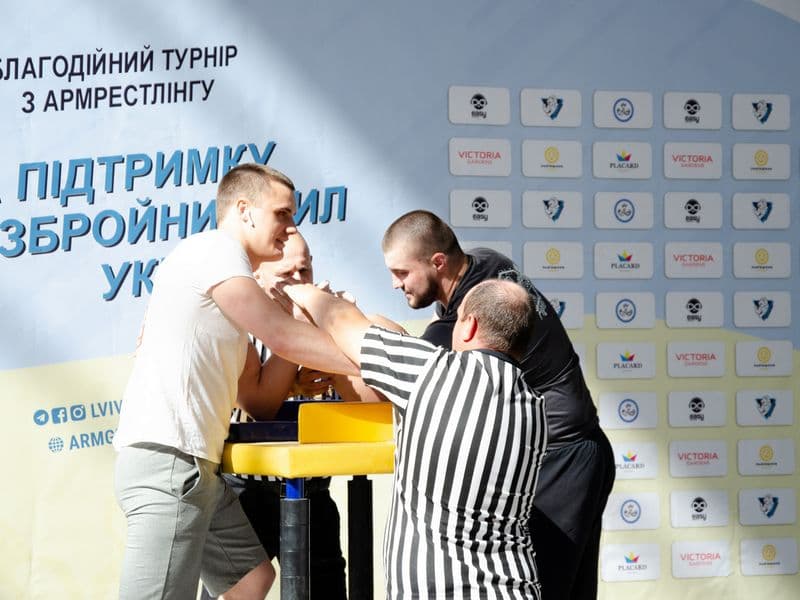 Благодійний турнір з армрестлінгу на підтримку ЗСУ