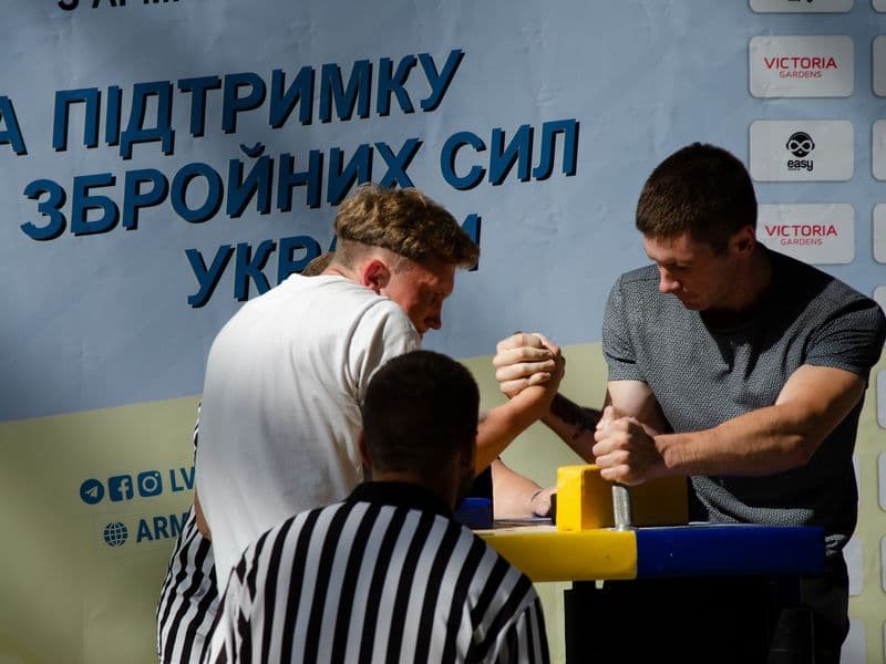 Благодійний турнір з армрестлінгу на підтримку ЗСУ
