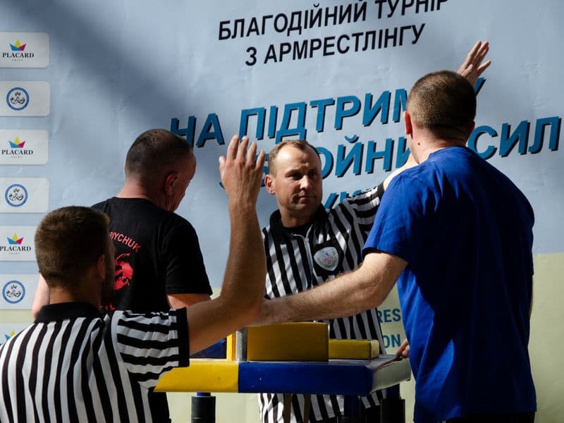 Благодійний турнір з армрестлінгу на підтримку ЗСУ
