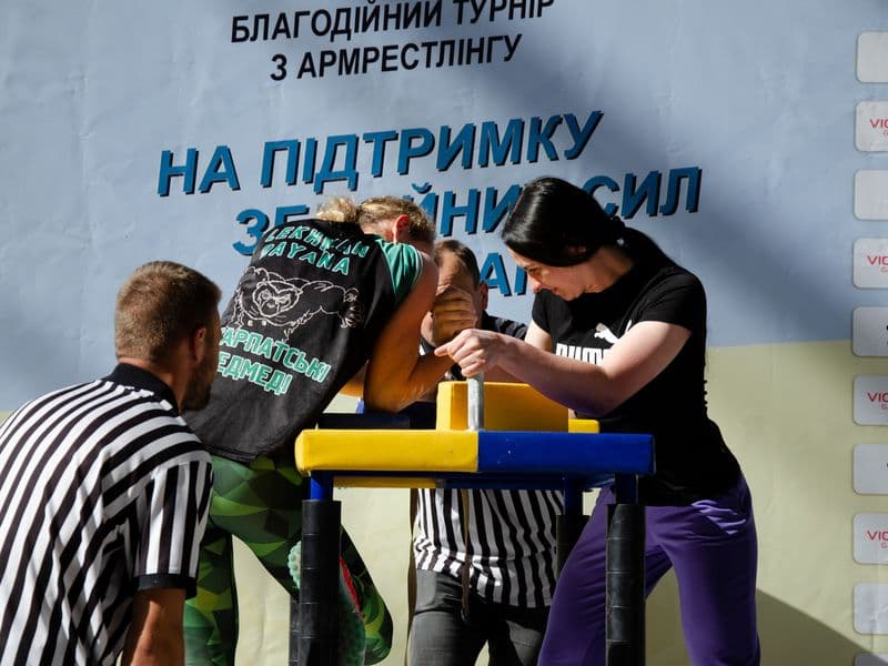 Благодійний турнір з армрестлінгу на підтримку ЗСУ