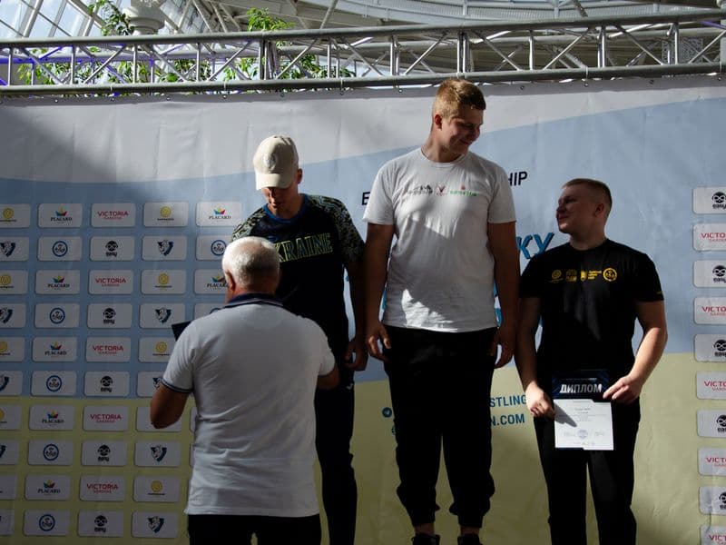 Благодійний турнір з армрестлінгу на підтримку ЗСУ