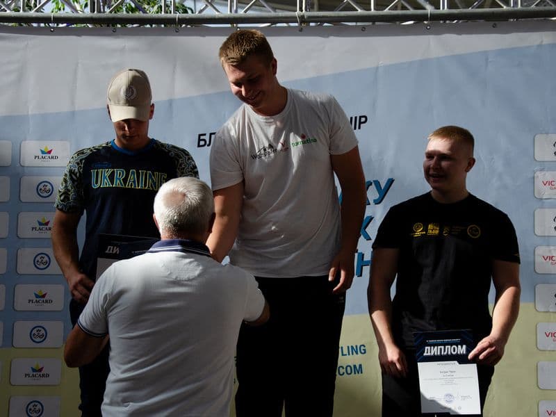 Благодійний турнір з армрестлінгу на підтримку ЗСУ