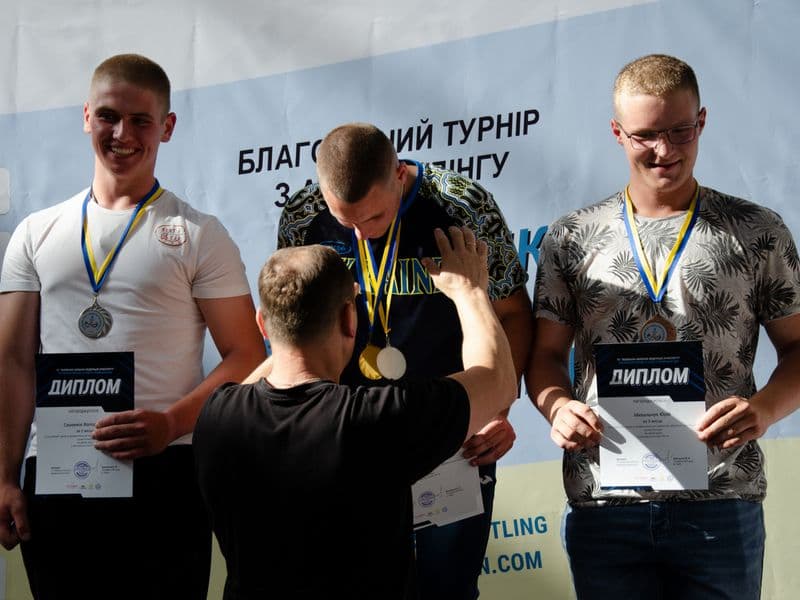 Благодійний турнір з армрестлінгу на підтримку ЗСУ