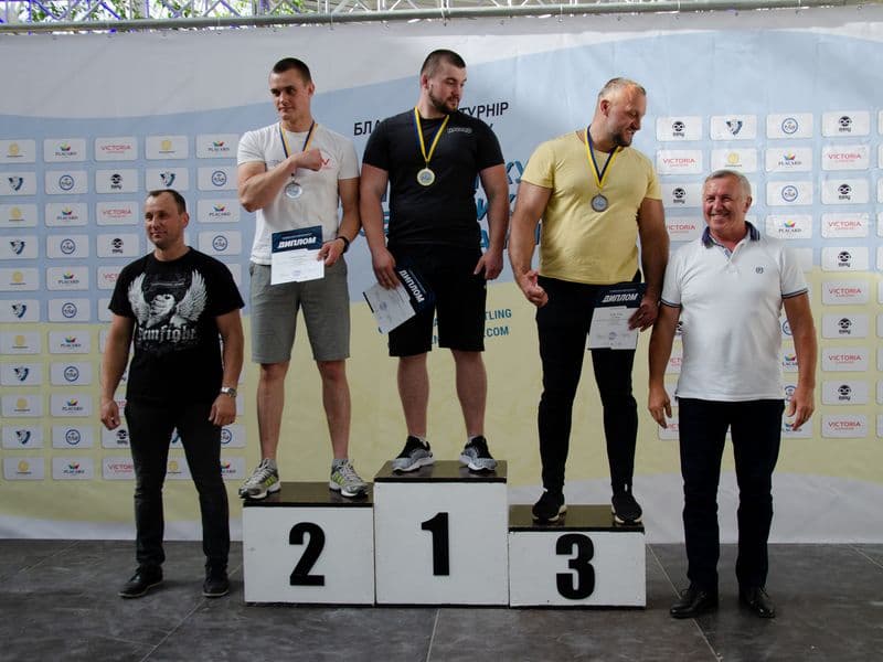 Благодійний турнір з армрестлінгу на підтримку ЗСУ