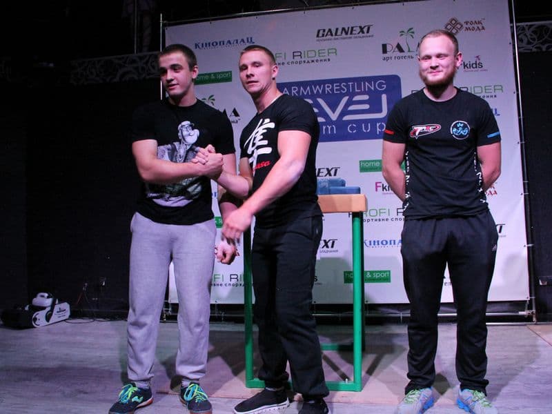 Level Room Cup 2015