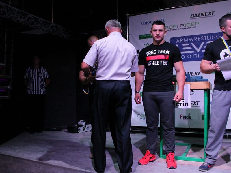Level Room Cup 2015