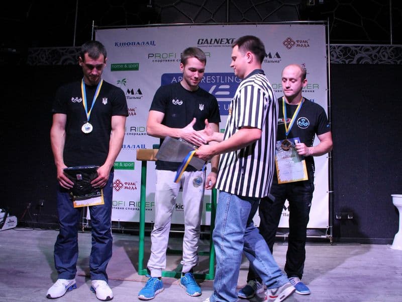 Level Room Cup 2015