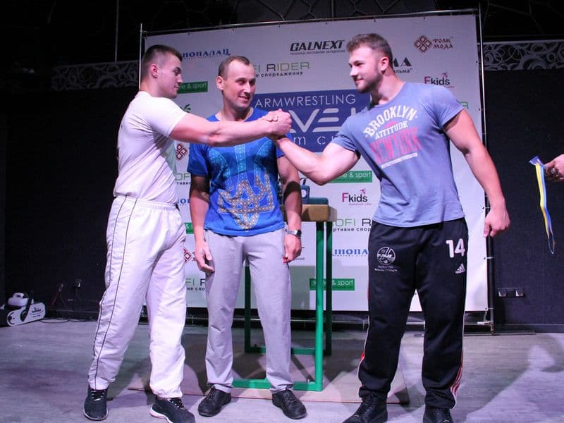 Level Room Cup 2015