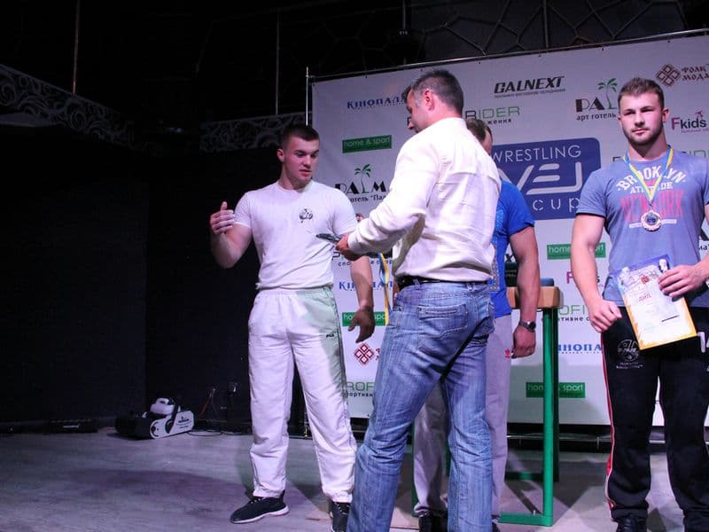Level Room Cup 2015