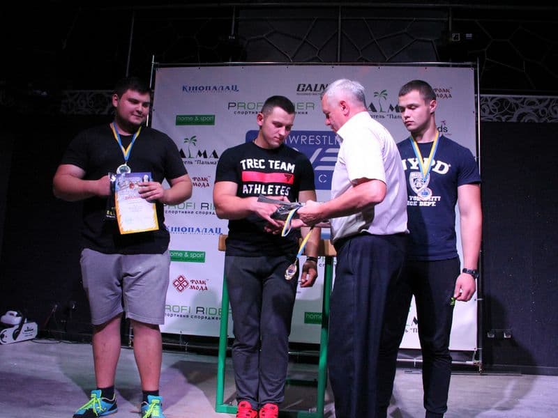 Level Room Cup 2015