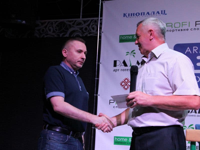 Level Room Cup 2015