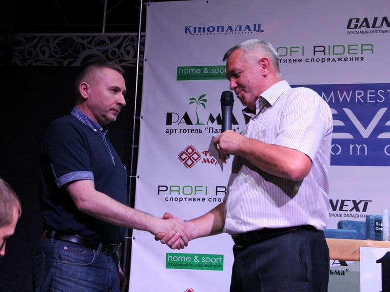 Level Room Cup 2015