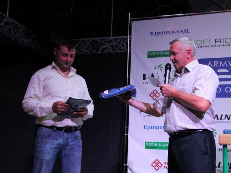 Level Room Cup 2015