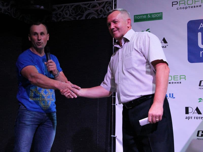 Level Room Cup 2015
