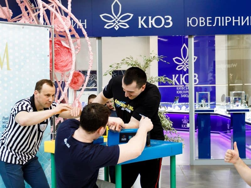 Відкритий турнір "Діамантова Рука"