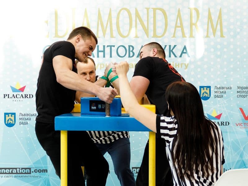 Відкритий турнір "Діамантова Рука"