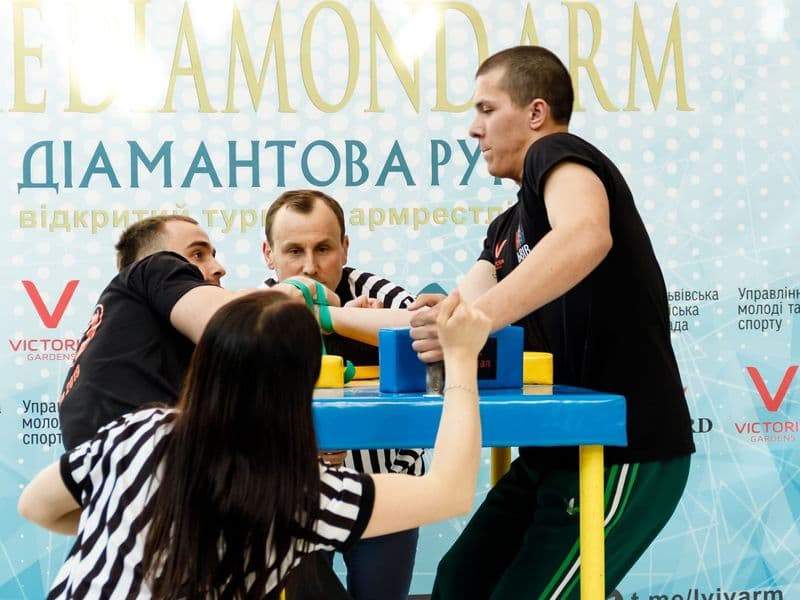 Відкритий турнір "Діамантова Рука"
