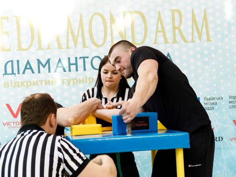 Відкритий турнір "Діамантова Рука"