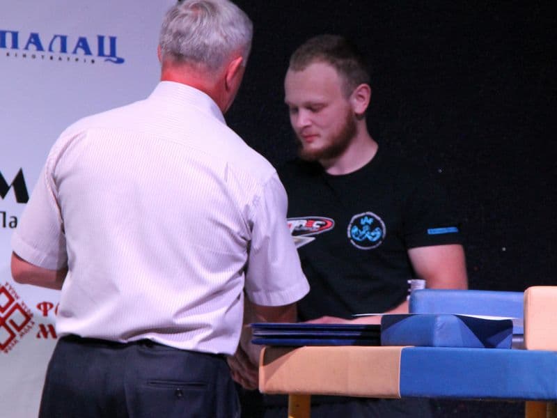 Level Room Cup 2015