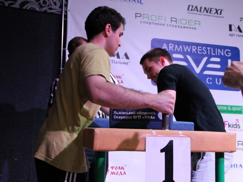 Level Room Cup 2015