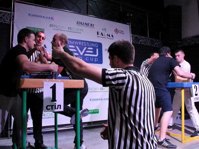 Level Room Cup 2015
