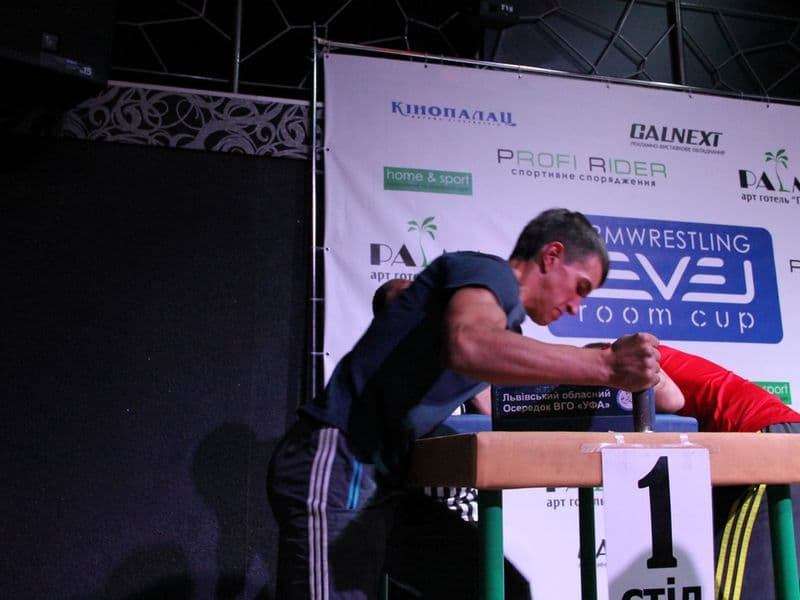 Level Room Cup 2015